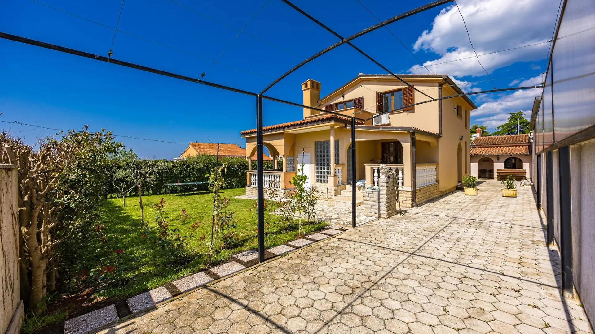 Coastal Calm Seaside Flat Apartment Peroj 0*,  Croatia