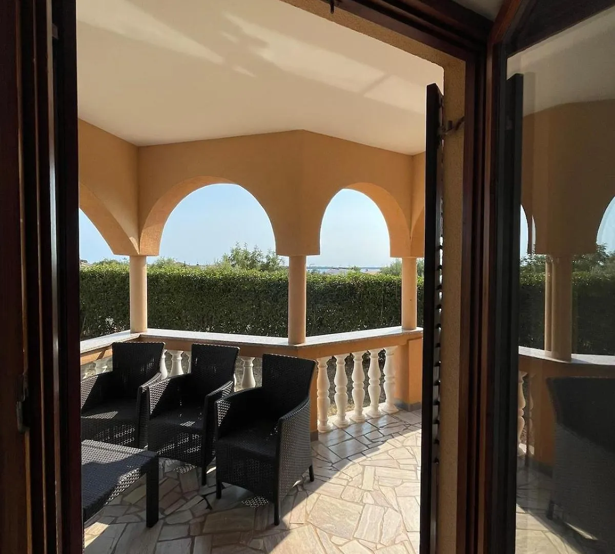Coastal Calm Seaside Flat Apartment Peroj Croatia