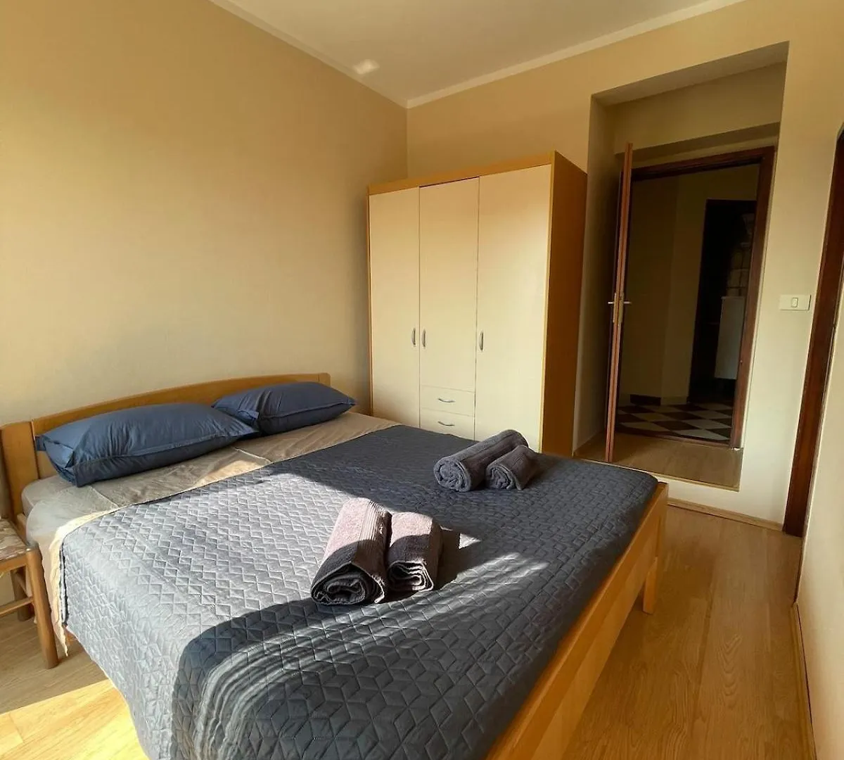 Coastal Calm Seaside Flat Apartment Peroj